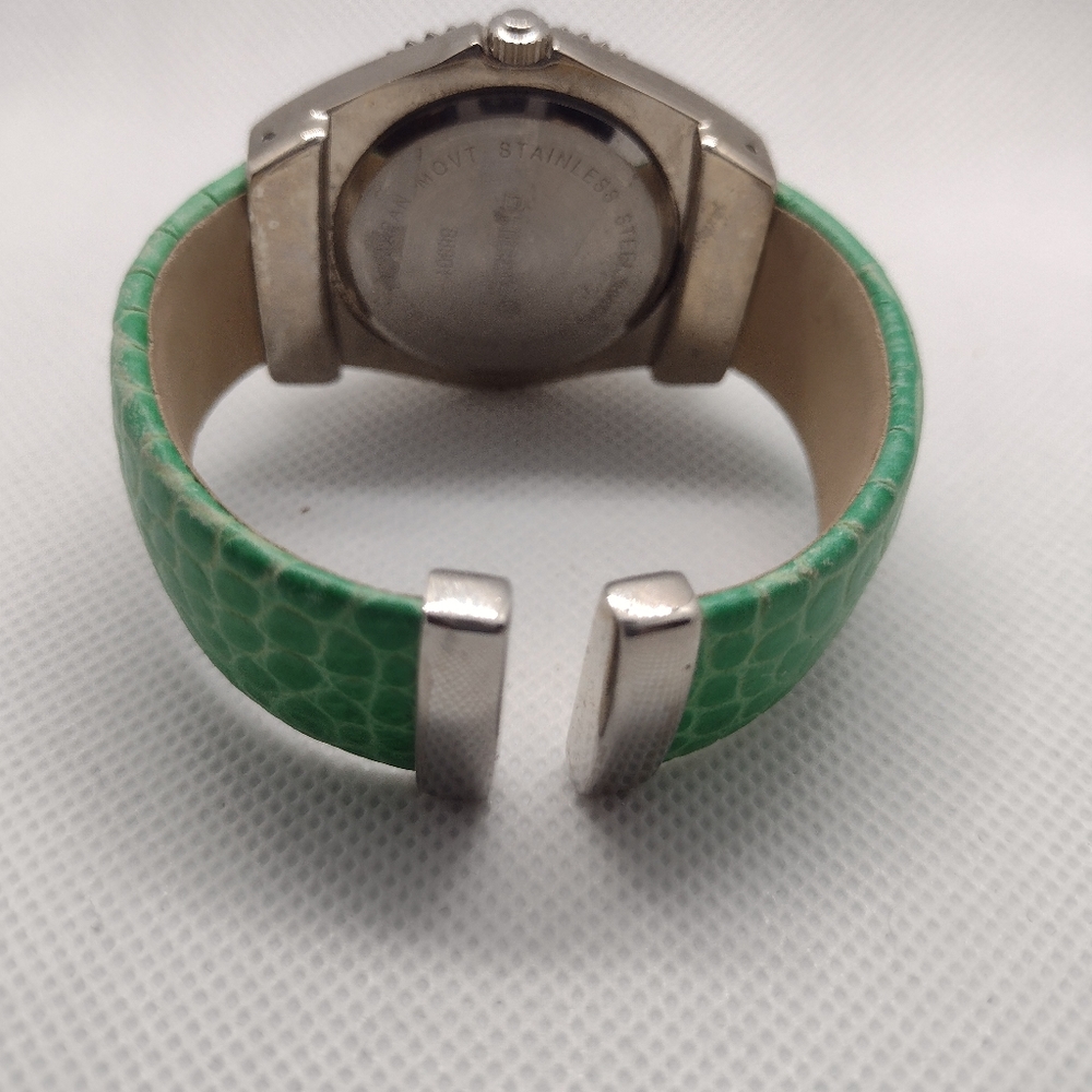 Chico's green watch - Picture 2 of 2